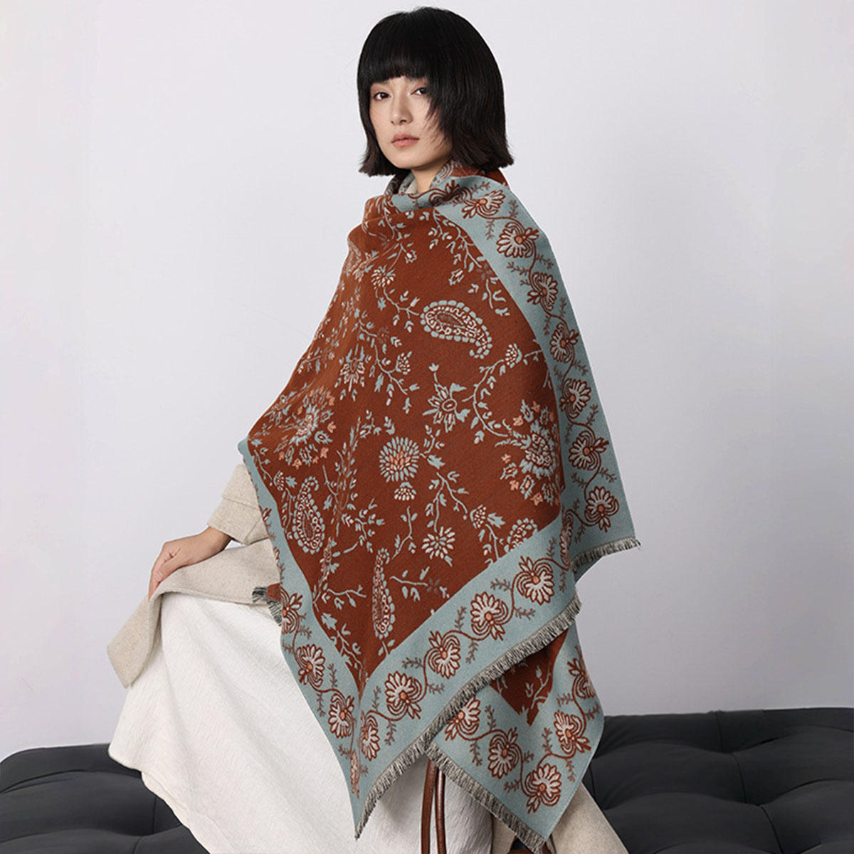 Sciarpe di Lusso Invernali in  - Cashmere Throw Blanket recensione e prezzo