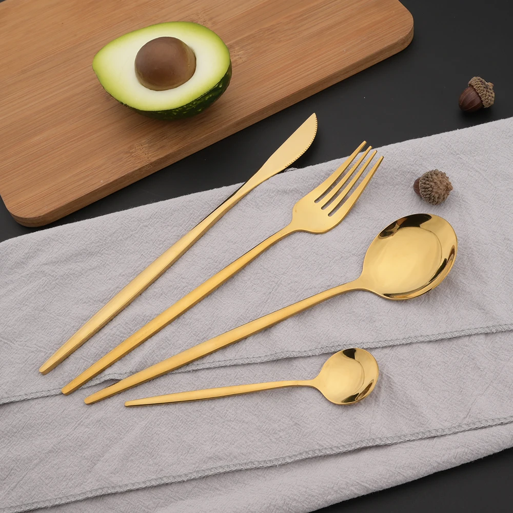 16 pezzi di posate in oro verd - Gold Plated Cutlery recensione e prezzo