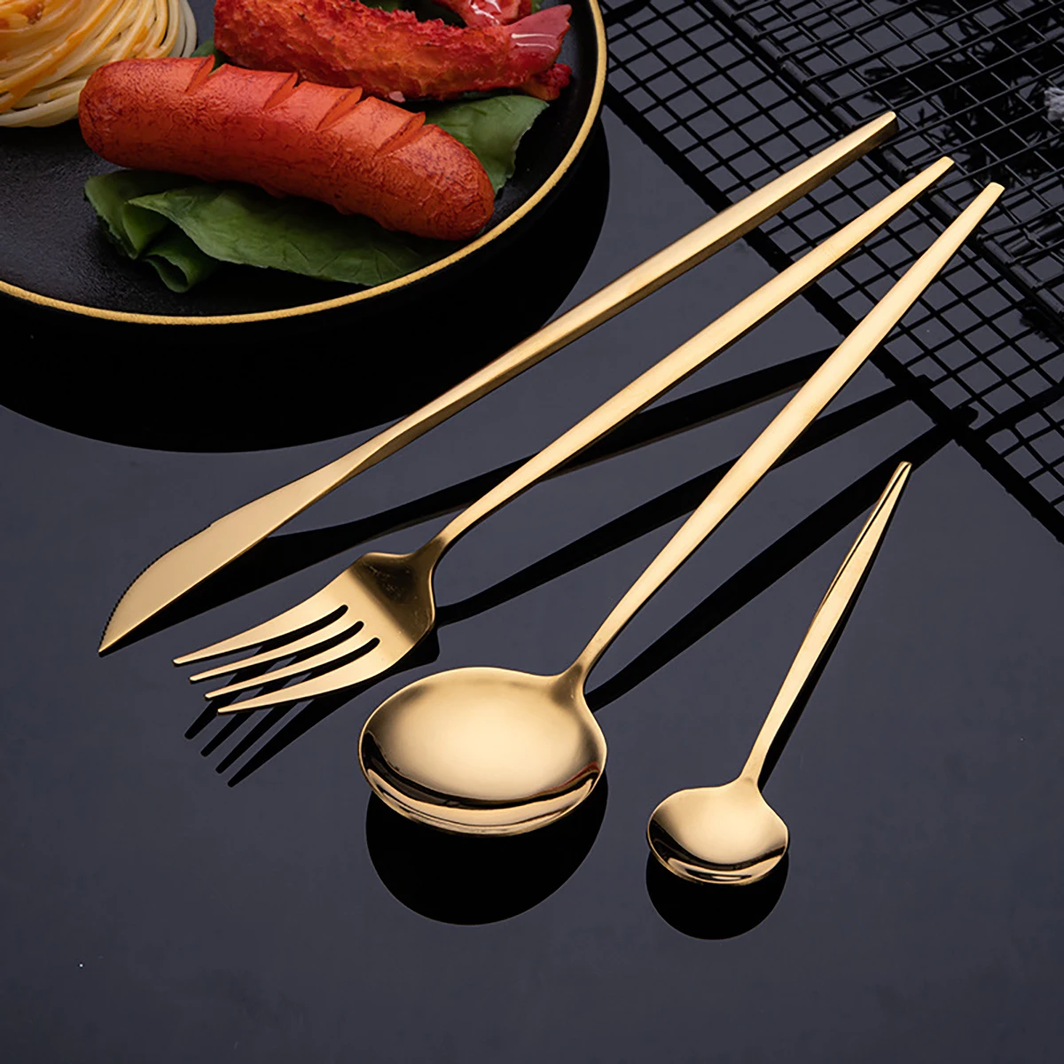 16 pezzi di stoviglie in oro s - Gold Plated Cutlery recensione e prezzo